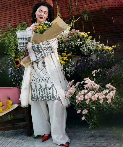 Lawn-3PC Embroidered Shirt with Digital Printed Jacquard Dupatta- 1383