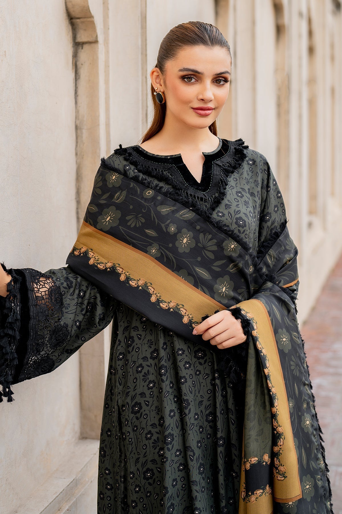 3PC KARANDI PRINTED SHIRT WITH KARANDI PRINTED DUAPTTA AND TROUSER-831