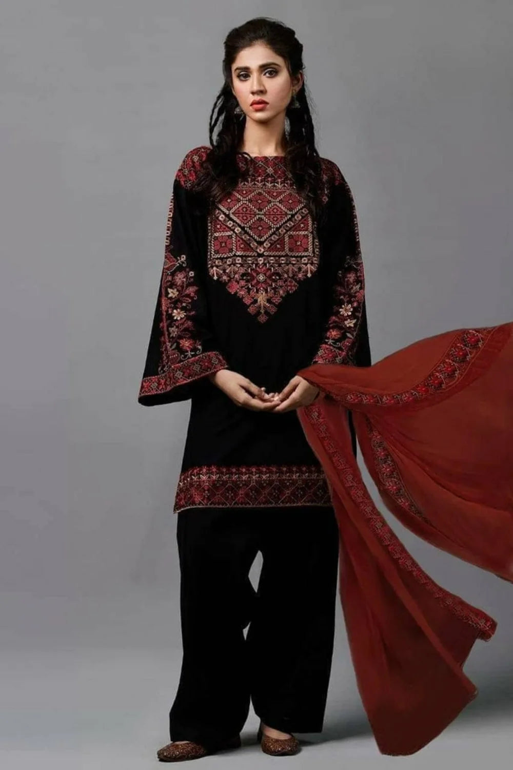 Linen 3PC Embroidered Shirt with Chiffon Embroidered Dupatta-1009