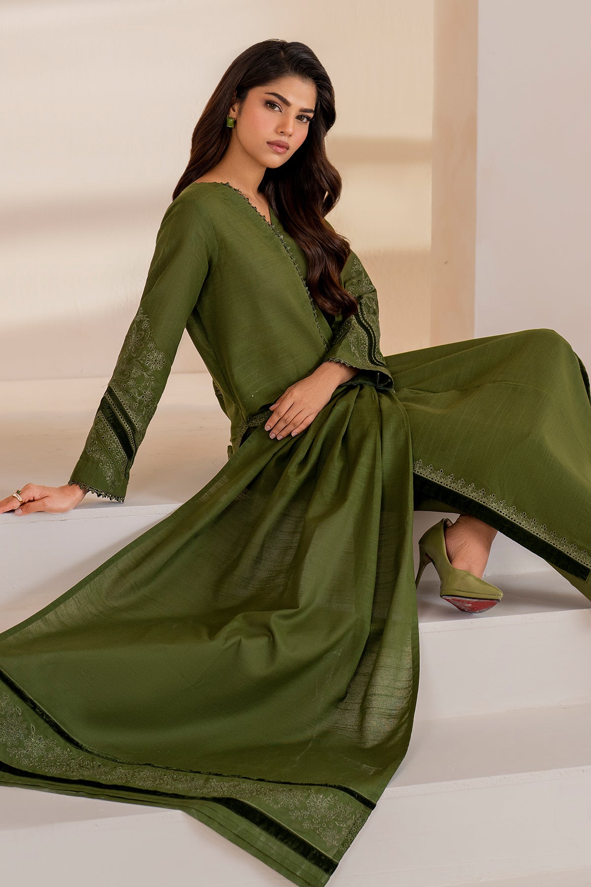 3PC EMBROIDERED Dhanak Shirt With Embroidered Shawl-684