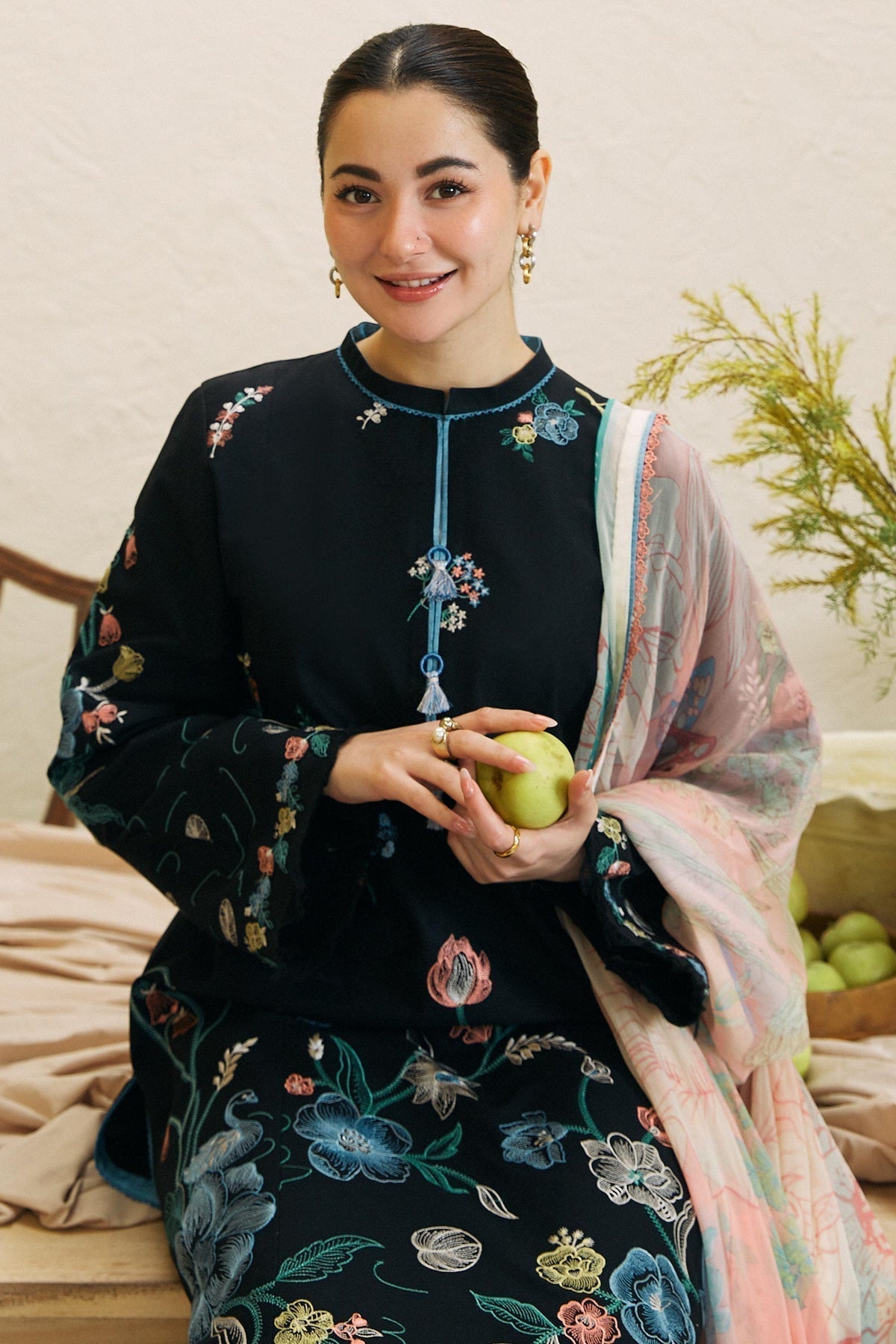 Lawn-3PC Embroidered Shirt with Digital Printed Jacquard Dupatta-1172