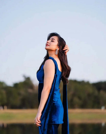 Velvet - Micro 9000 7.5 Yard Suit - 957